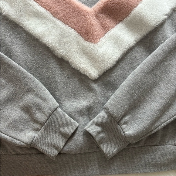 Cabin Fever Faux Fur Crewneck - Picture 5 of 8